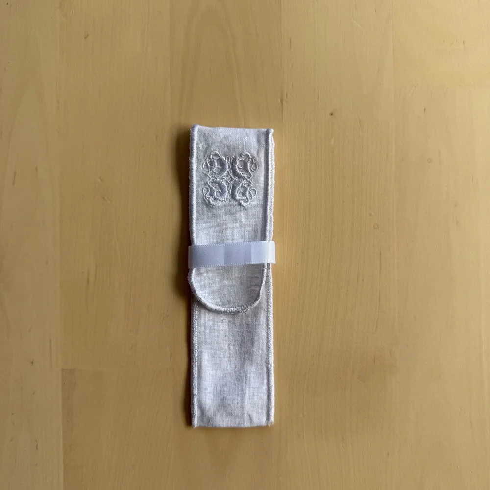 glossier perfume cover